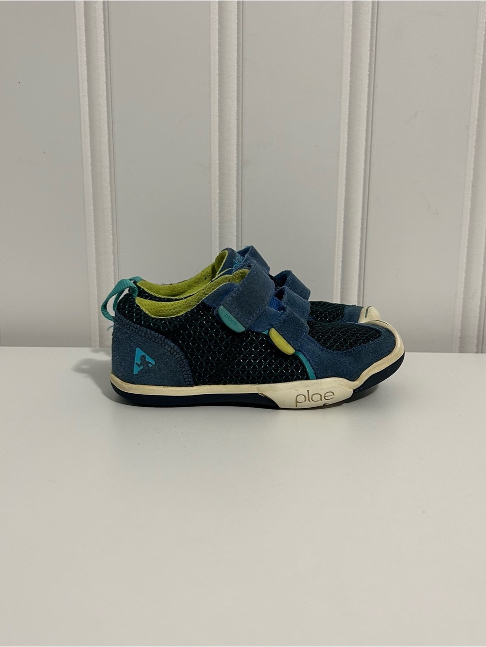 PLAE Navy & Lime Toddler Velcro Sneakers